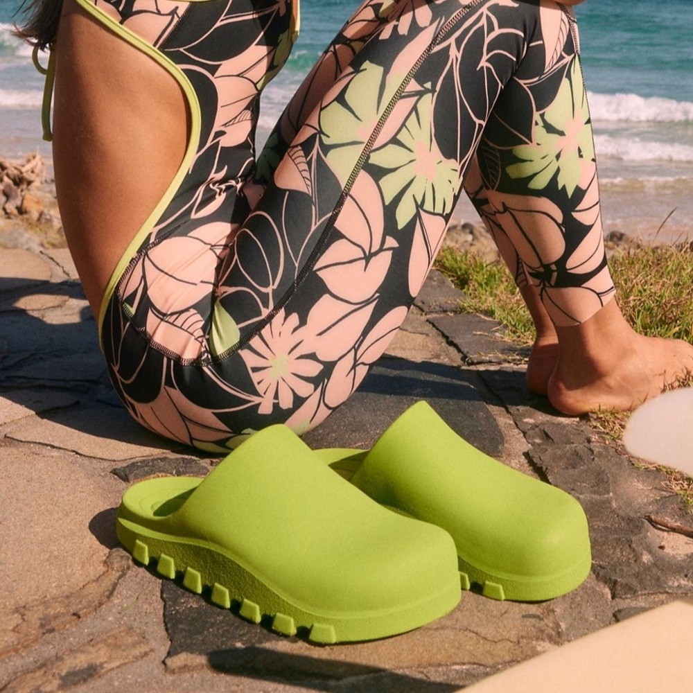 Free People Movement Green Slides Size 7/8